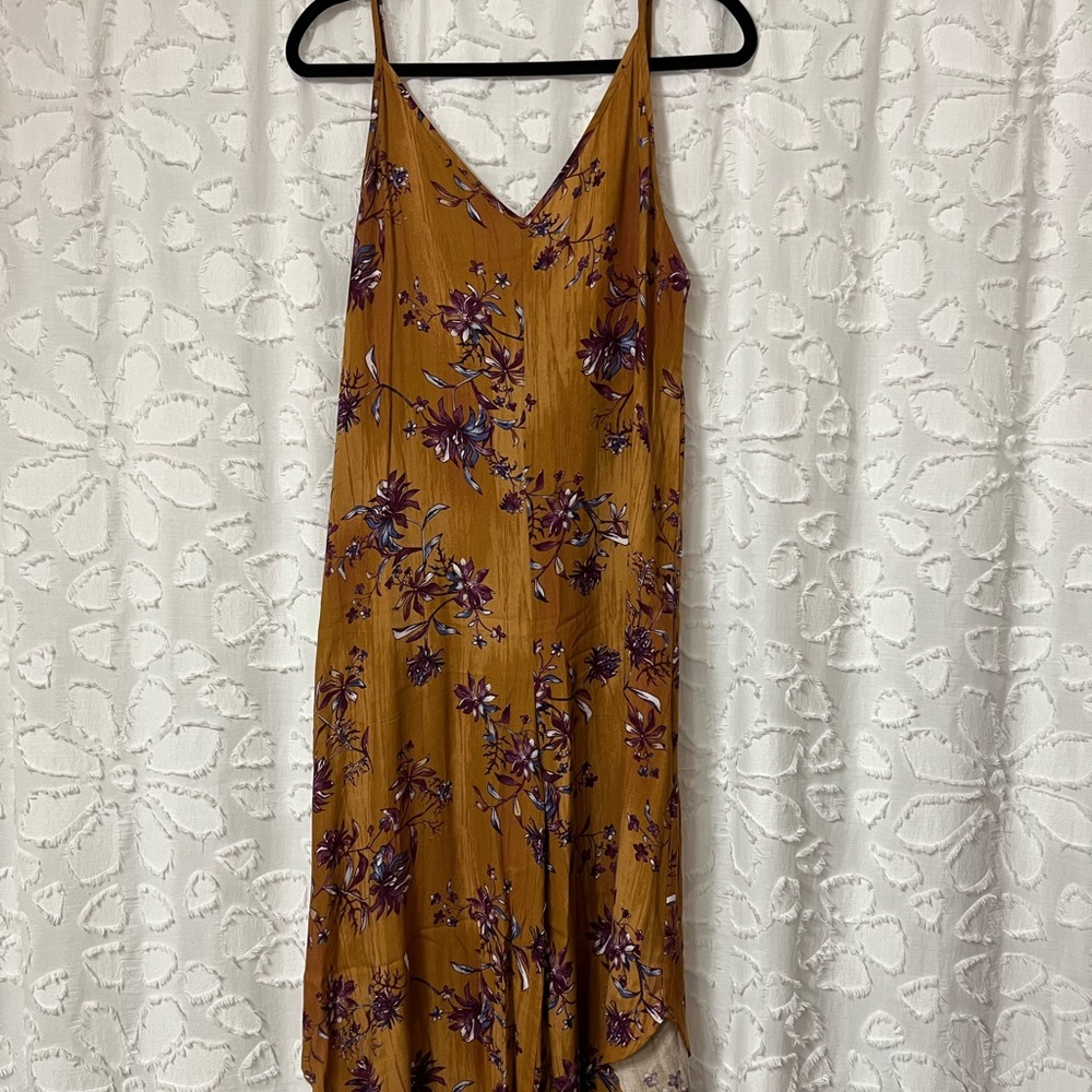 FLORAL JUMPER